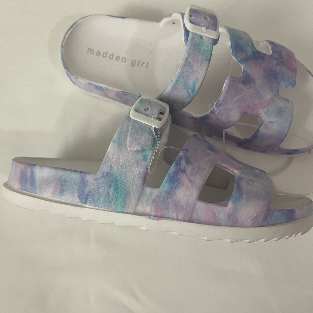Madden Girl Multicolor Buckle‎ Slip On Sandals, Brand New - Picture 5 of 10
